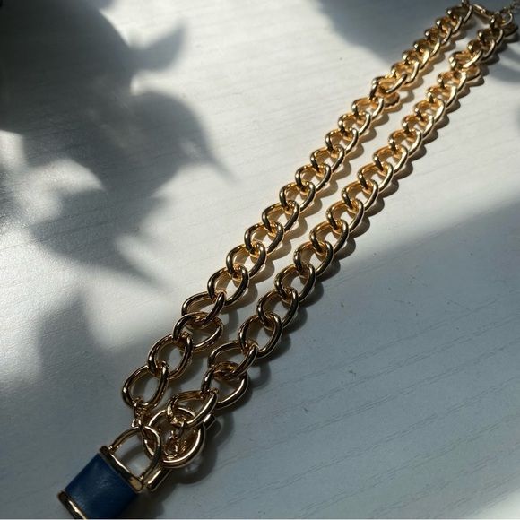 NWOT Worthington Gold Tone 17 Inch Curb Pendant
Necklace - Picture 10 of 12